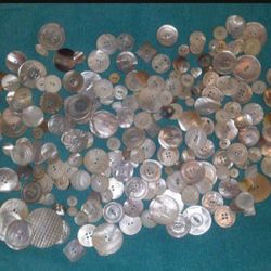 Mother Of Pearl Vintage Buttons (200)