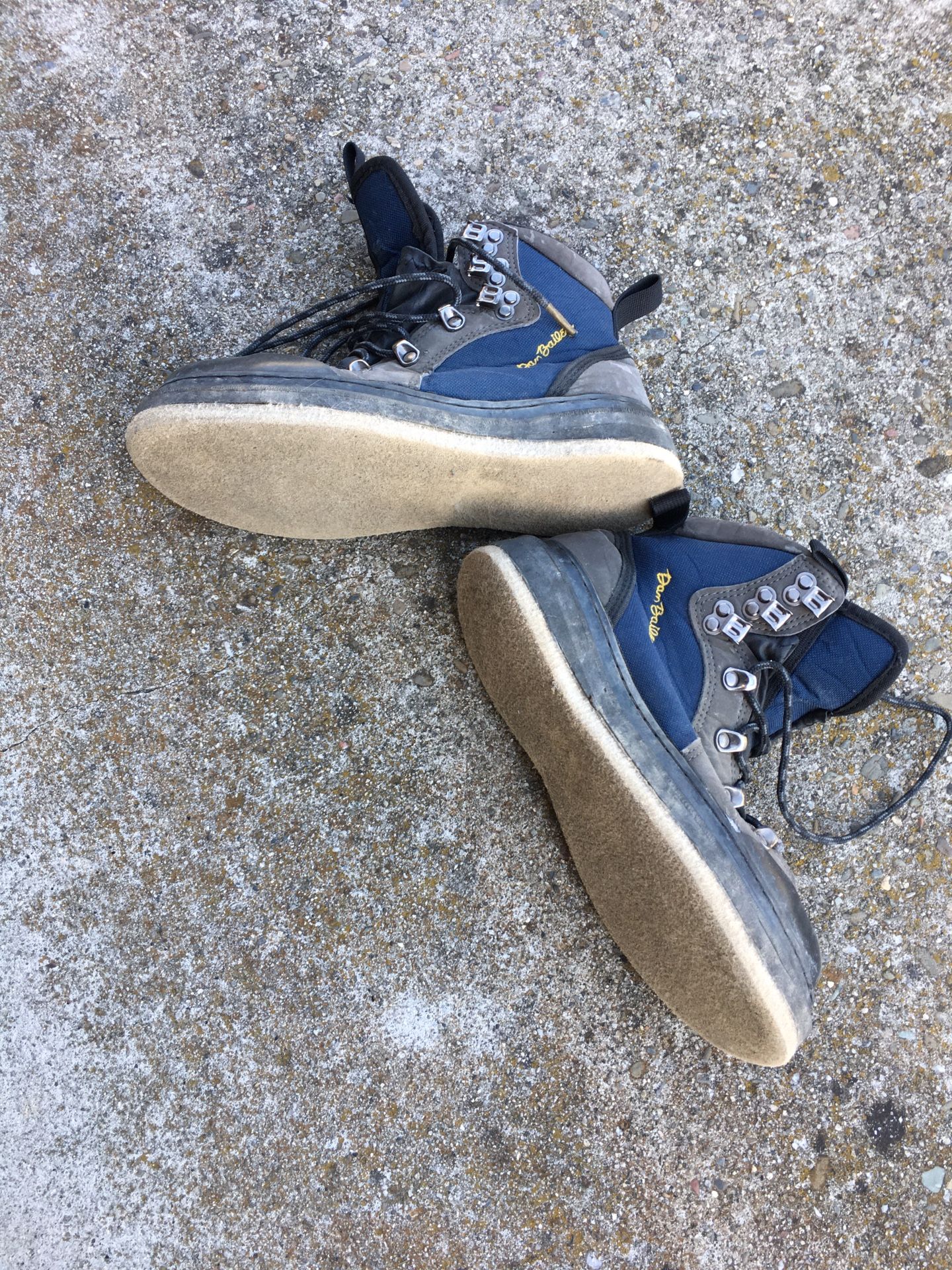 Fishing boots size 4