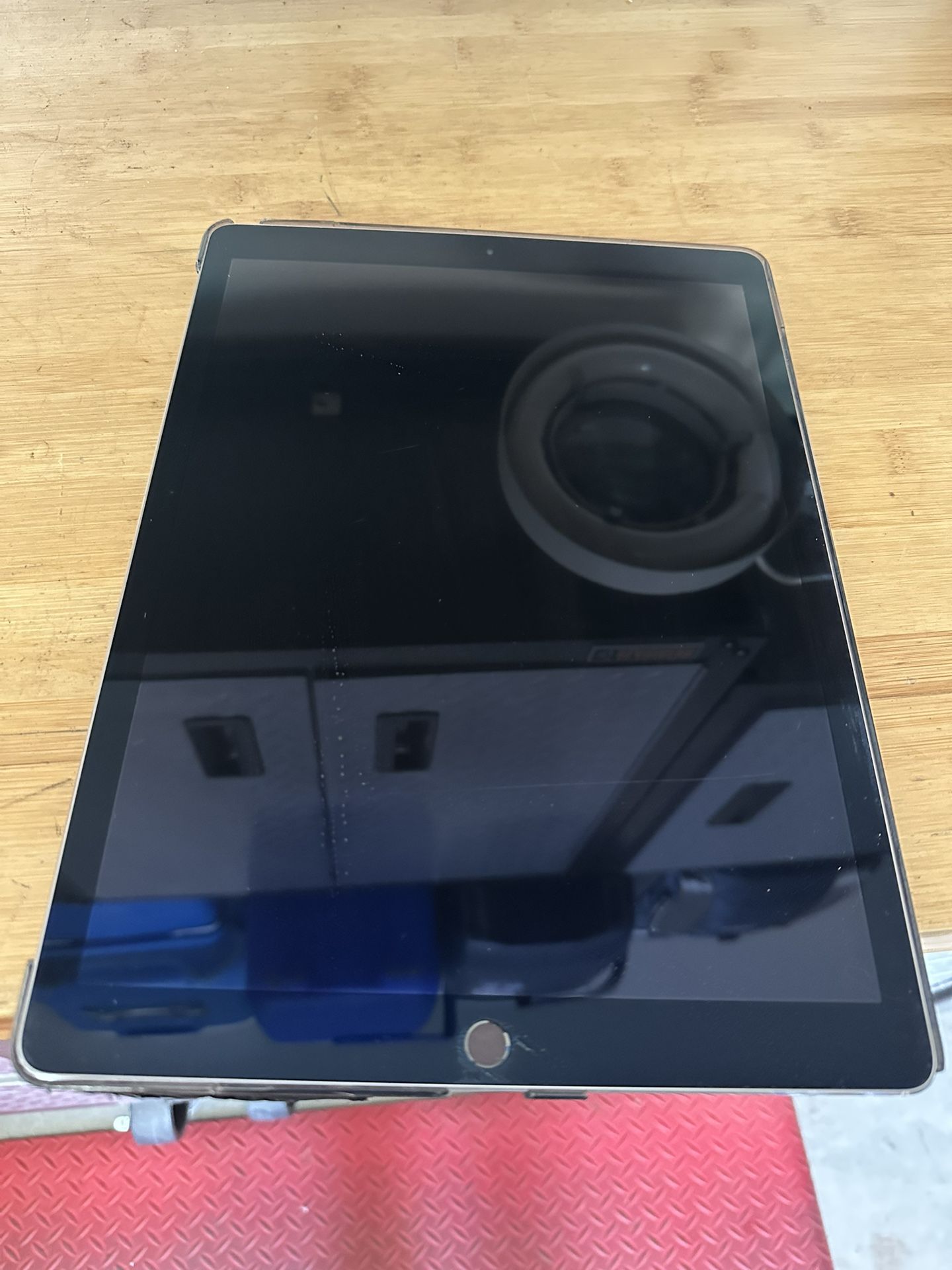 Apple iPod Pro 12.9 Inch Gen Two 256 Gb With Cellular