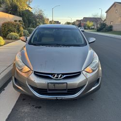 2012 Hyundai Elantra 