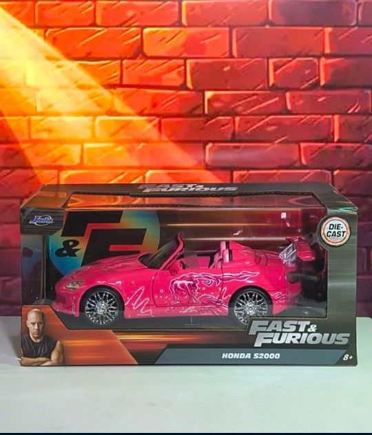 2001 Jada Fast & Furious Suki Jada 1:24 Scale Fast & Furious Suki\'s 2001 Honda S2000 Pink