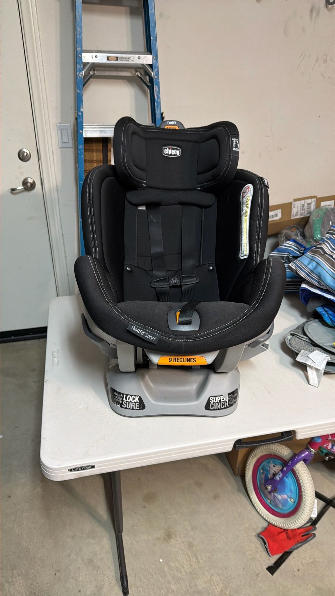Chicco NextFit Zip Convertible Car Seat