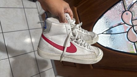 YOUTH Nike blazers 6.5