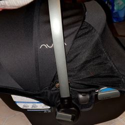 Nuna Pipa Car seat 