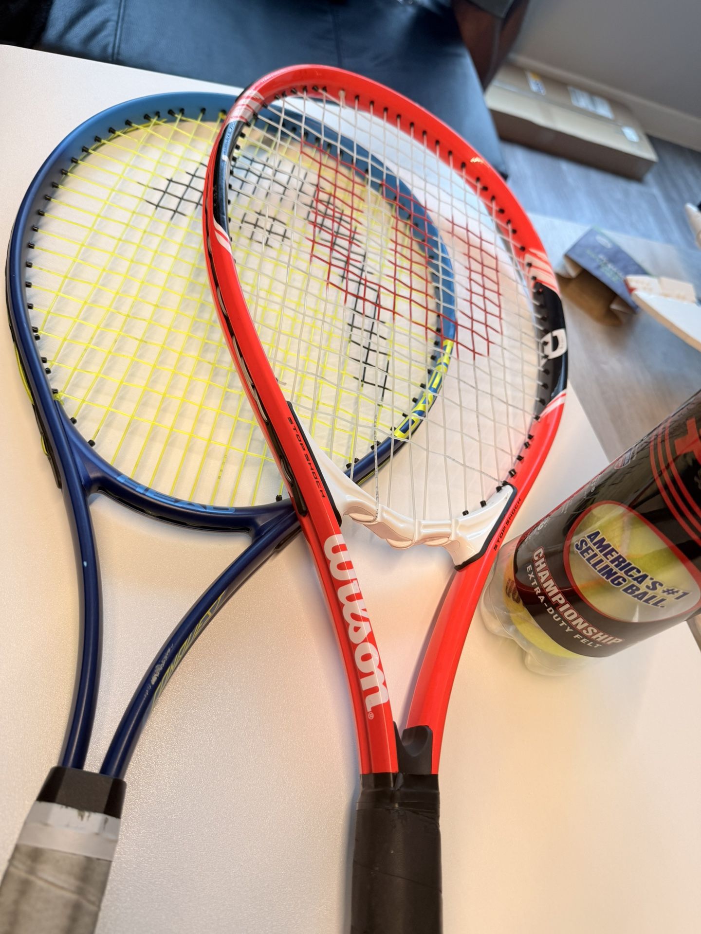 Tennis Bundle 2 Rackets + Penn Balls – $50