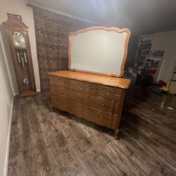 ✨ Elegant 9-Drawer Birch Dresser & Matching Queen Headboard Set ✨