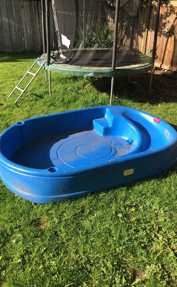 kiddie pool with built in slide
