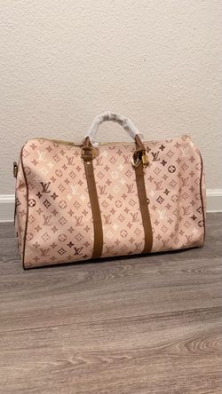 LV Duffel - SALE 🚨
