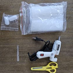 Small Hot Glue Gun With 50 Glue Sticks