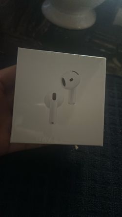 AirPods 4 got for Christmas Don’t Want It