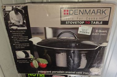 6-Quart Denmark Tools for Cooks Iridescent Porcelain Enamel Cast Iron

Dutch Oven in black.
