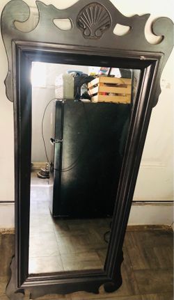 Shell carved mirror
