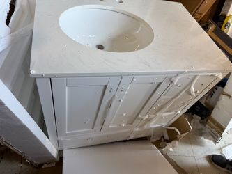 32” bathroom vanity