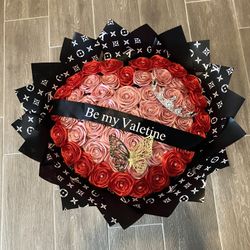 Ramo De Rosas Eternas Disponible Para Recoger O También Yevo A Domicilio 