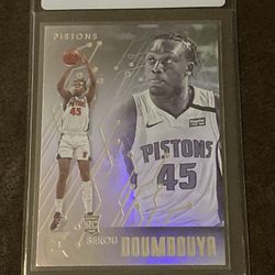 12 NBA ROOKIE BASKETBALL CARDS