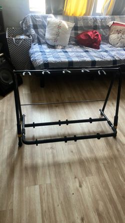 Multi-Guitar Rack Stand Holds 5 Guitars