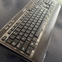 Logitech K520 Wireless Keyboard