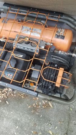 Ridgid 8 gallon subaru gas air compressor