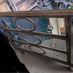 Mirrored 3 Drawer Dresser