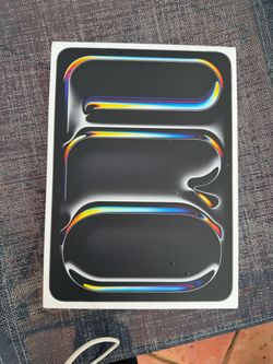 Apple ipad  Pro 13 inch cellular and WiFi brand new
