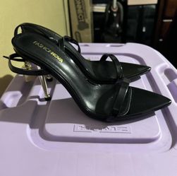 Fashion Nova Black high heels with Gold Locket ankle strap #highheels