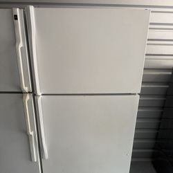 Ge Refrigerator 