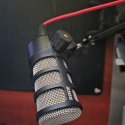 Rode Pod Mic and Cloud Lifter
