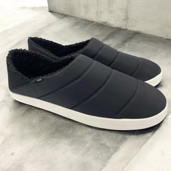 Toms Ezra mens quilted cozy black slippers Size 12