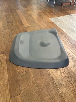Standing desk mat like new