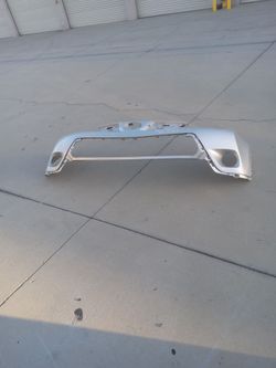 13 to 15 front bumper toyota rav4 ( oem)