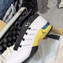 Jordan 17 Lightning Size 9 