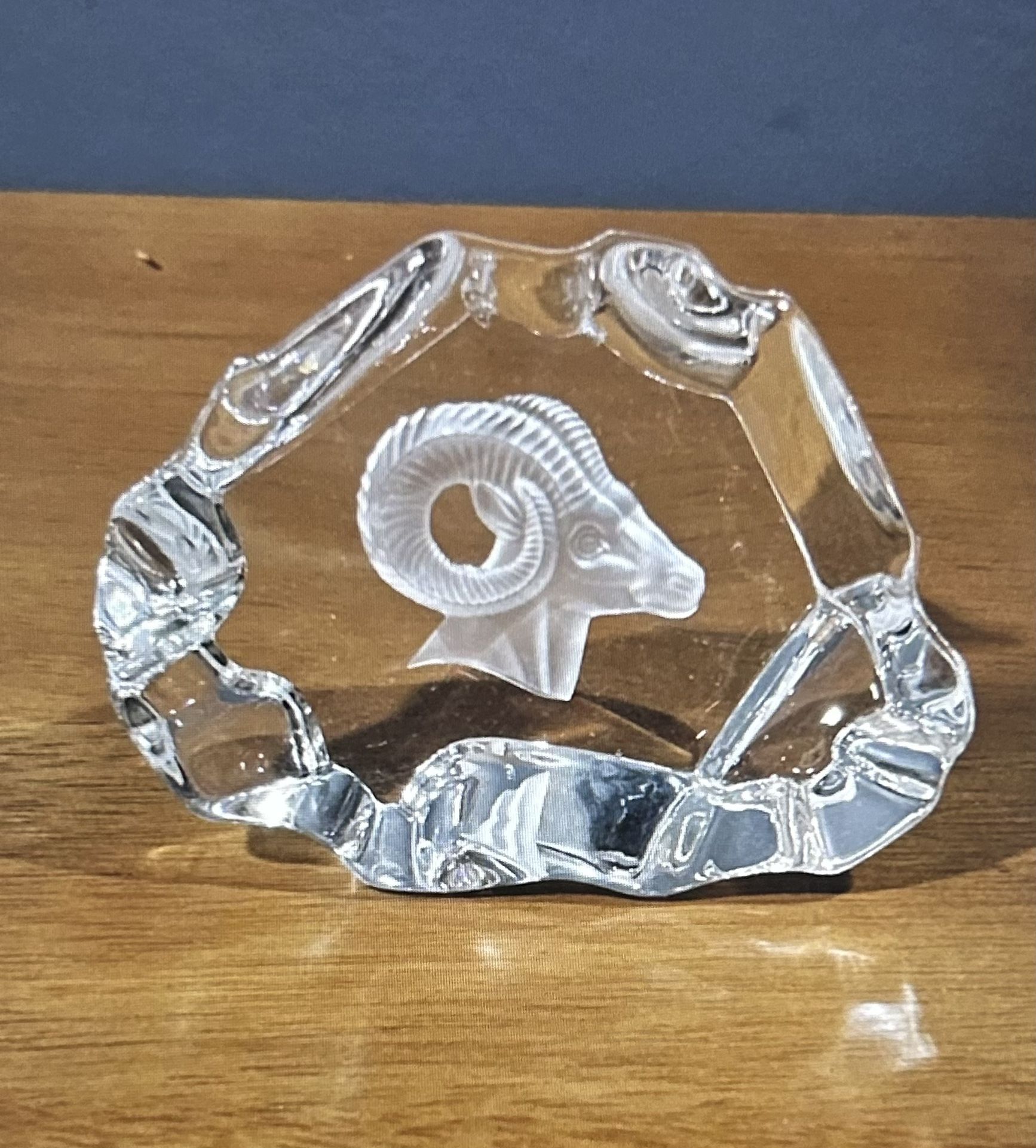 Vintage Crystal Glass Ram’s Head Paperweight 3”H In Mint Condition