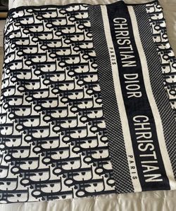 Throw / Small Blanket