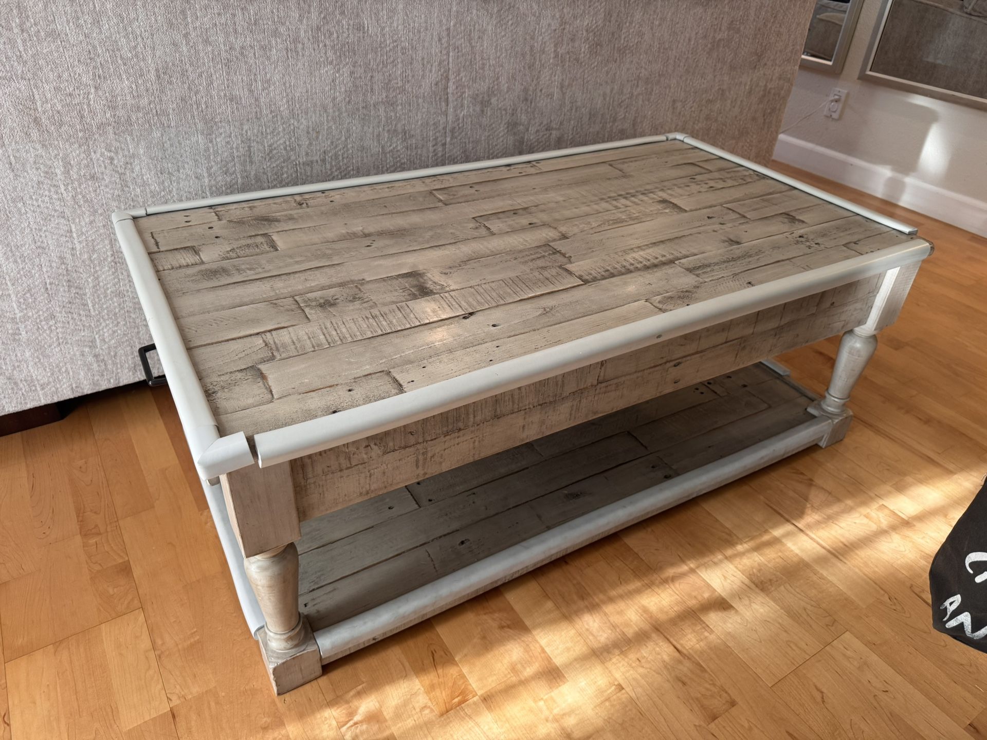 Coffee Table Farmhouse