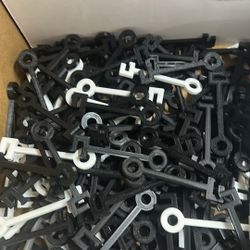 Reusable Clay Target Holders 