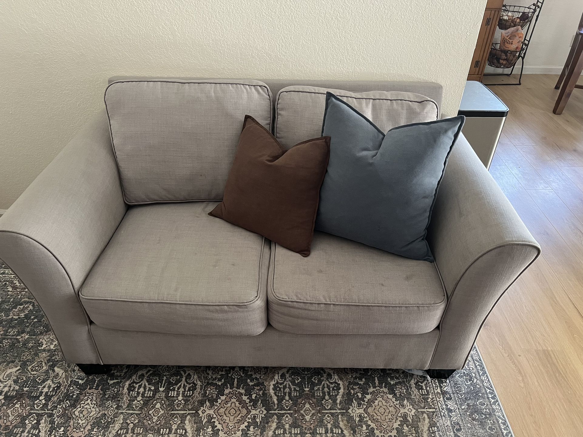 Couch and loveseat Combo
