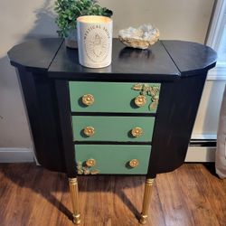 Cabinet / End Table