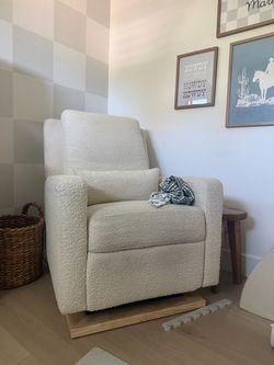 Babyletto sigi glider