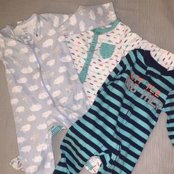 9 Month Carter’s Christmas PJs