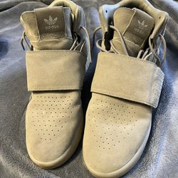 Adidas Tubular Invader Strap  Size 12M