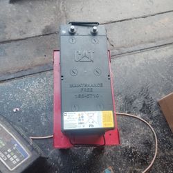 CAT Battery 12v