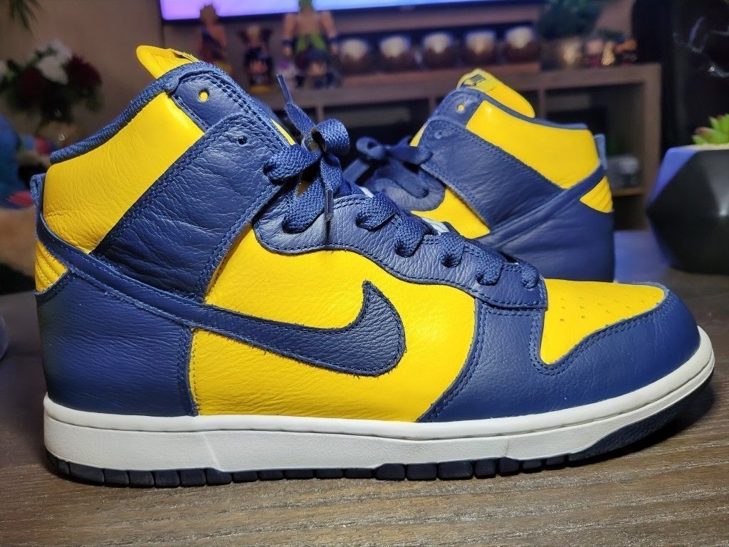 NIKE DUNK HIGH RETRO QS 'MICHIGAN' (2016)