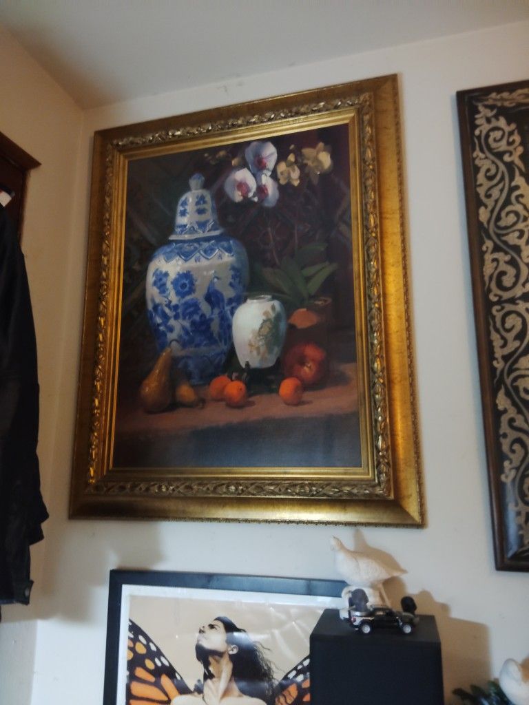 Peacock Vase Painting