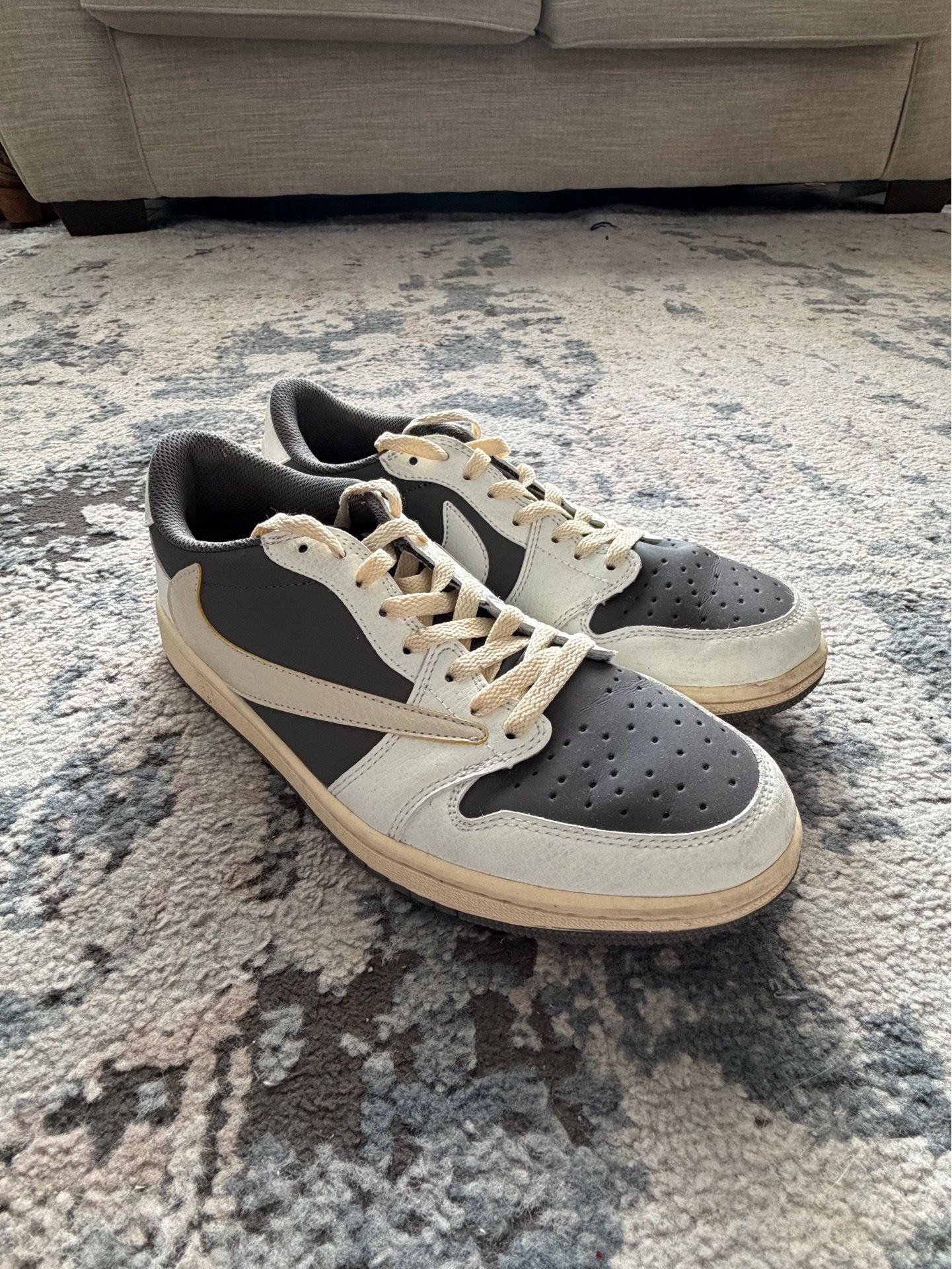 Travis Scott Mochas Size 10