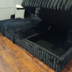 Black Sofa And Chaise
