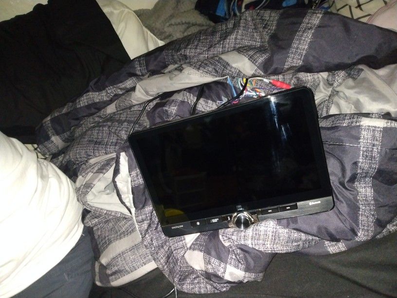 Dual 10.1 Touch Screen Radio