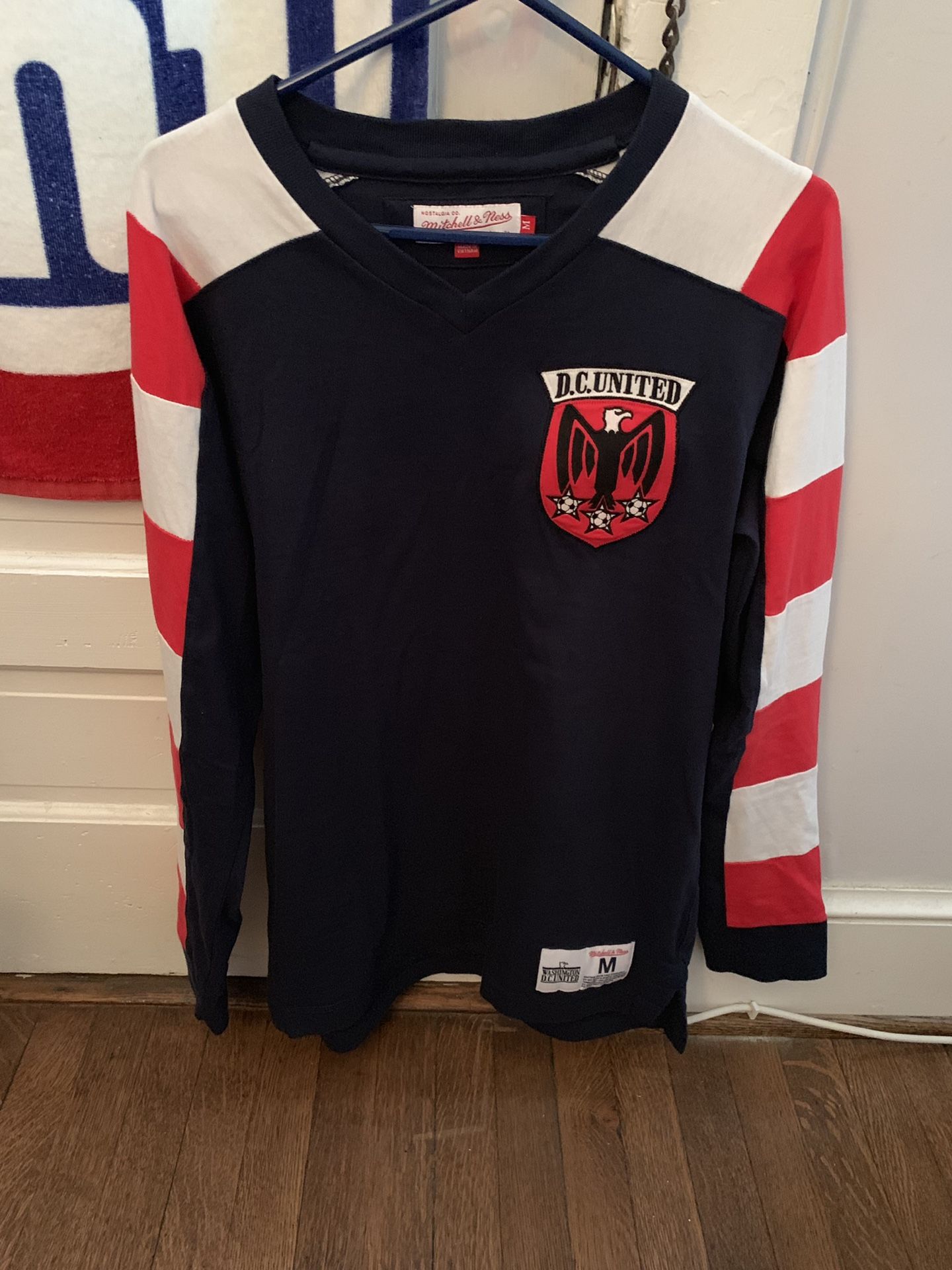 Mitchell & Ness DC United throwback jersey