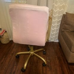 Velvet Pink Office Chair