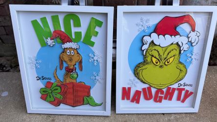 Grinch wall decor pair