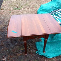 Small Drop Leaf Table 